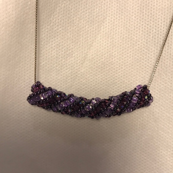 Necklace roll with purple beads. - Picture 4 of 7